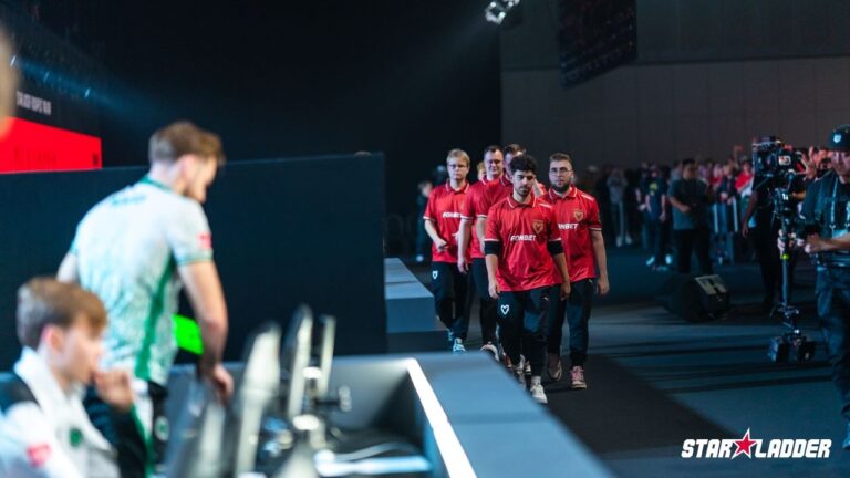 MOUZ