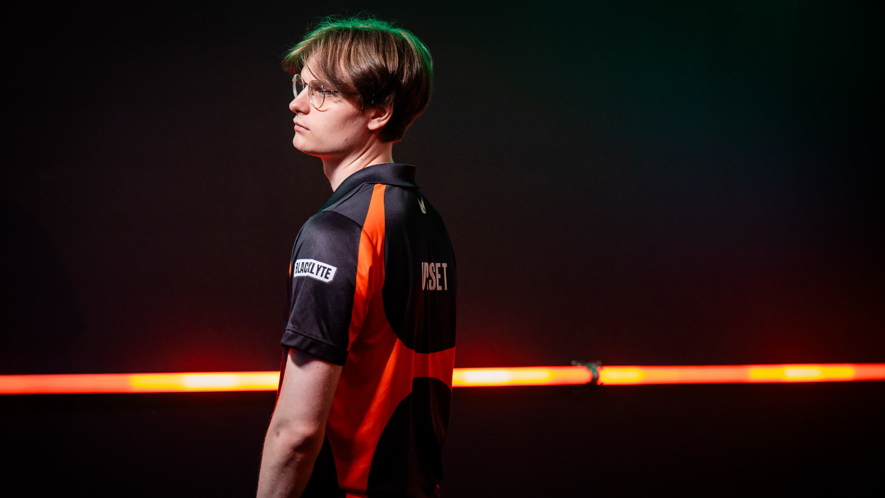 Upset_FNC